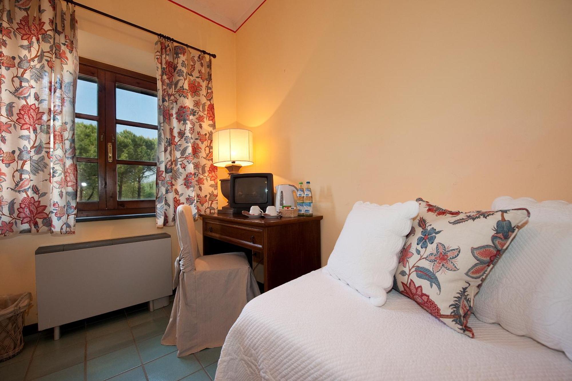 Hotel Molino D'Era Волтера Екстериор снимка